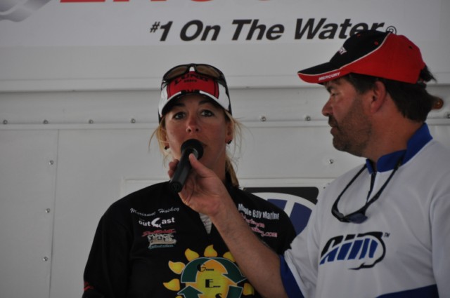 B7F08E9B-2CD6-4E7E-89E6-D033E252D936