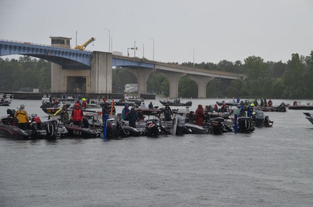 B844E2A5-1497-4626-A5E3-5805813999EF