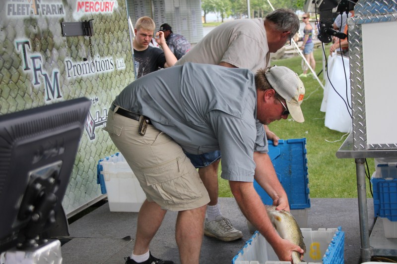 B84AAC64-A41C-4276-98AE-32A0A38B65AC