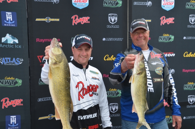 B875FC35-3256-4BA6-B8F9-75A9C17B3254