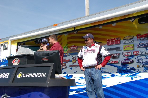 B8940FEA-3499-4695-A0A8-6251BC8B0712