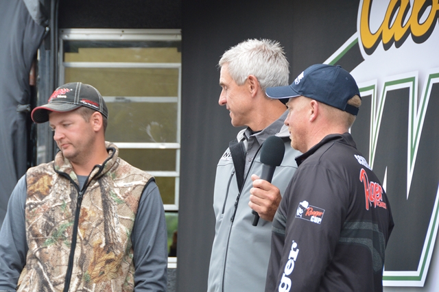 B89874D2-5C8E-4B4E-ADAB-5D04500A92A0