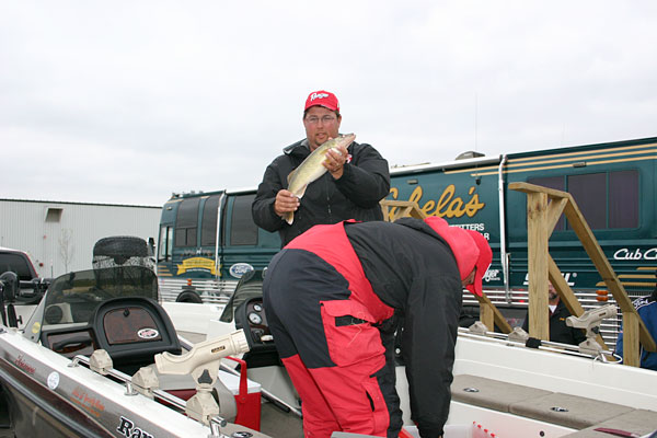 B89911E3-45FD-471B-98FA-14BF31A01F4D