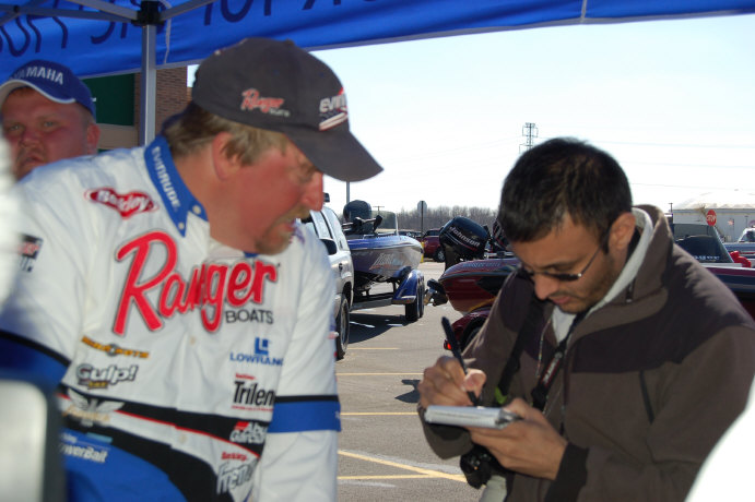 B8D033C7-E186-45EF-A84D-7F2C7CC81D2C