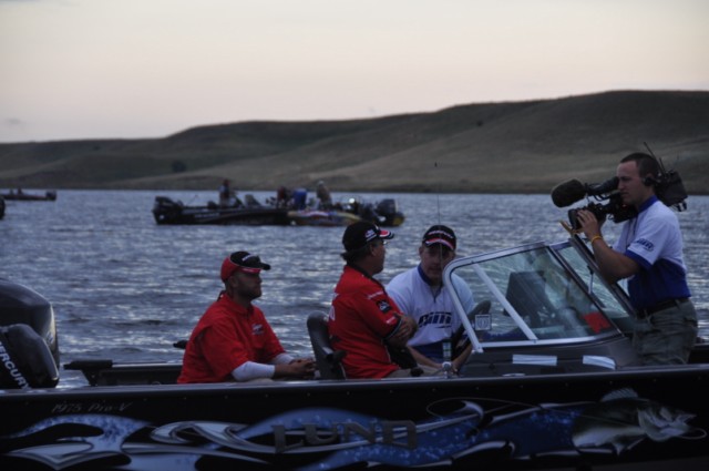 B8EAE356-8392-4004-8FB7-9C301780E04D