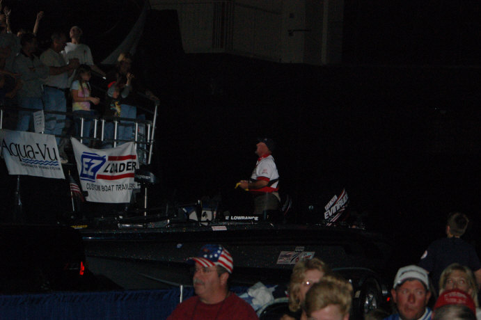 B9237551-974D-4CF7-8565-038E91A3D14B