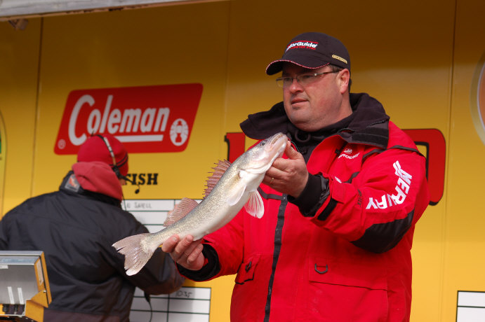 B923FD18-9124-4734-863A-63E35EEF092C