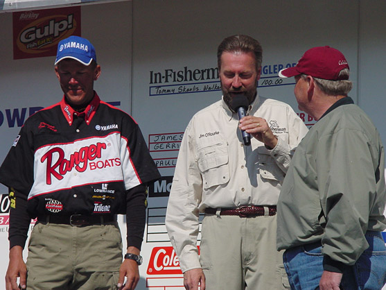 B99BB2F2-C9BC-4CD4-9ABF-8EEE9D8A2E89