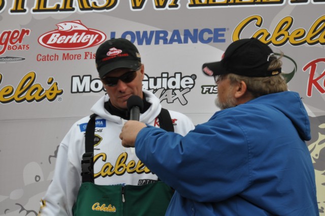 B9B0BFD5-7B15-4C4E-9E69-DDA576B34778