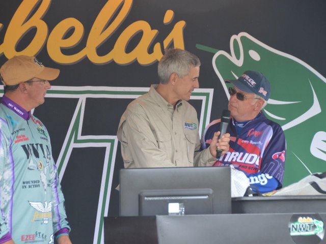 B9D34E8E-6E68-4EBF-8268-1B8BED5E6BE7