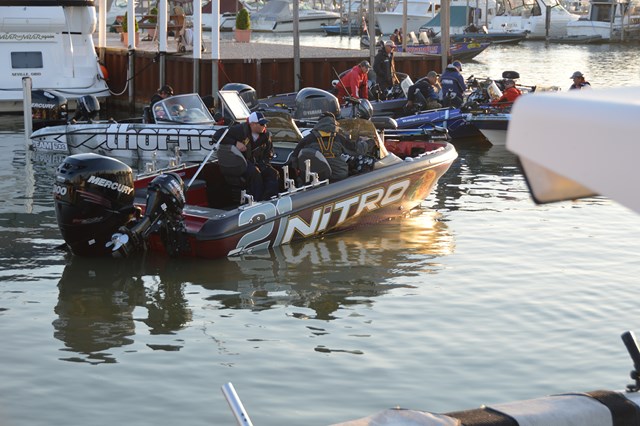 B9EB8F3E-68A1-411A-9343-977CB79575FC