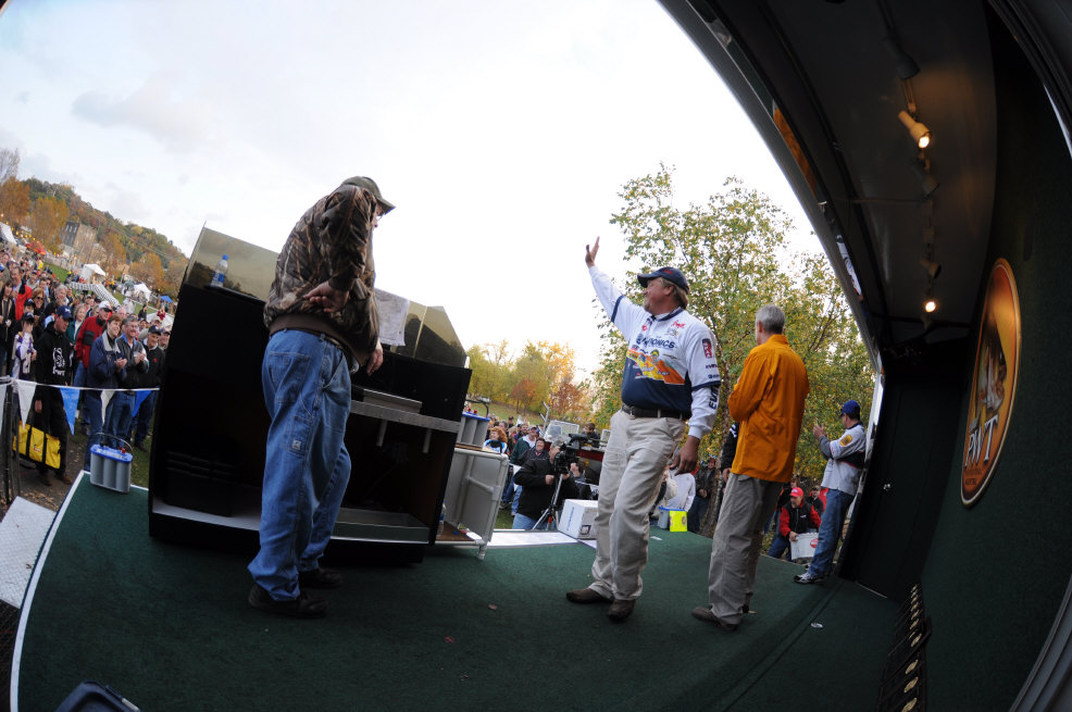 BA3225C6-88B2-4140-8AF0-4F8CAAC4A0C6