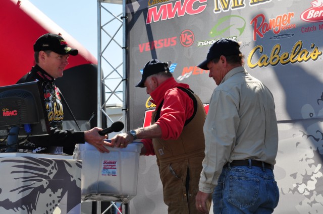 BA4939A6-32CF-4618-A872-FC2BD220DB01