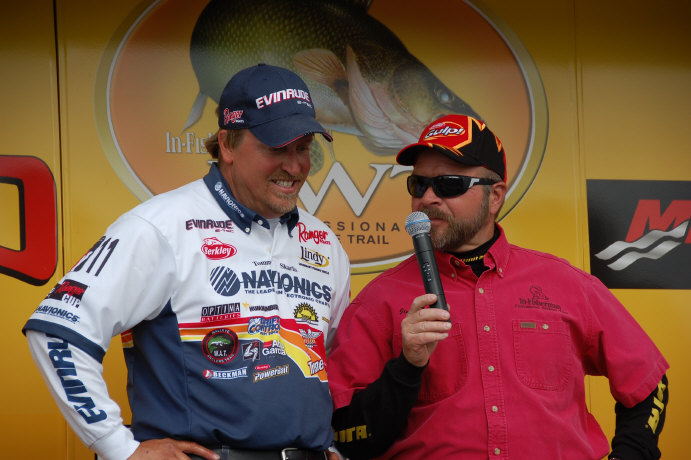 BA7C7ECD-FCA8-4389-AFBB-5B86797E93D3