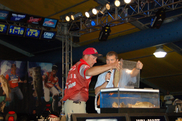 BA83852B-8222-4CC7-8134-2ACE44D61011