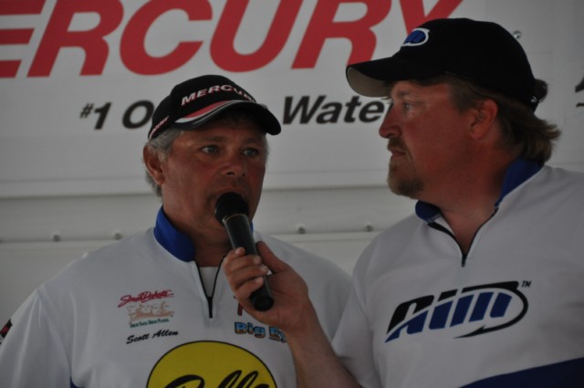 BAB1D9BD-471F-42E1-B98D-6EA0C7CA0F53