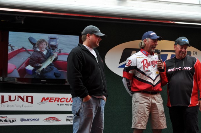 BAE5CF21-1AB6-4A8D-9B27-E28A813B20E2