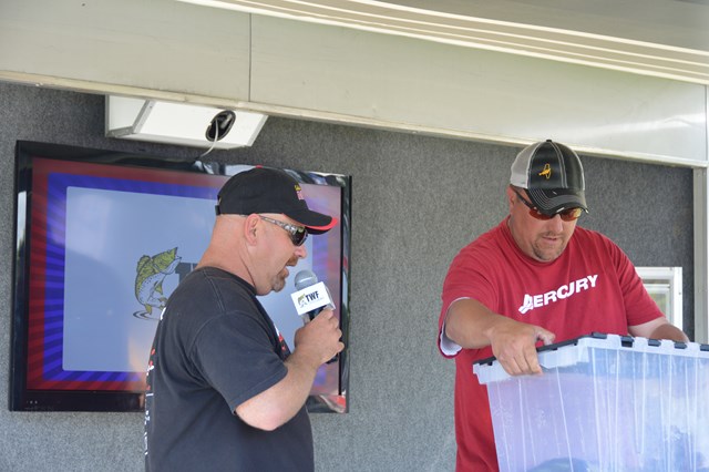 BB324D1A-E2B6-47B5-A7C7-B84BE223CEBA