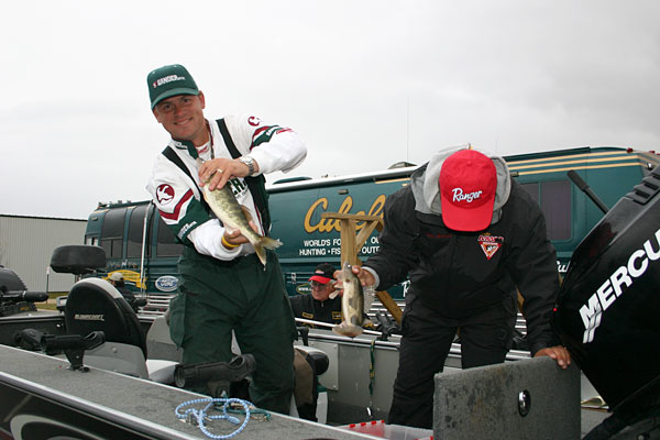 BB3E2DE6-E890-4A03-BC02-8150B7FA7B0F