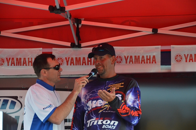 BB5098FC-36D1-4053-8DD9-708F12CEE007