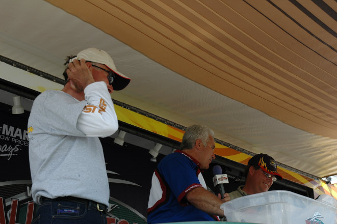 BB836991-C1CB-4682-BBAA-308D210A16C7