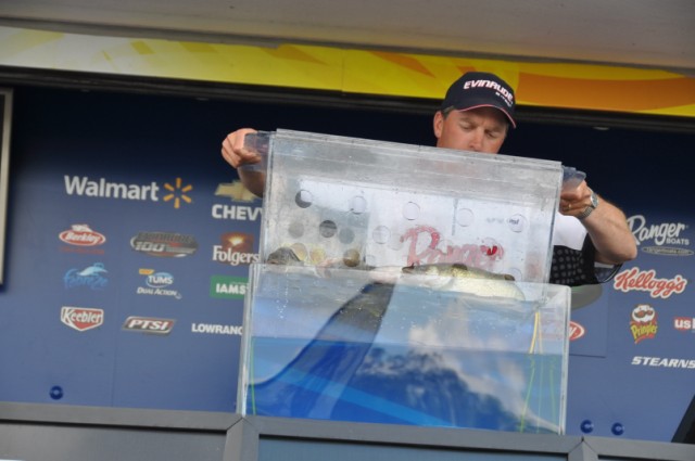 BBA356F8-009E-477F-A434-726EE54AA49A