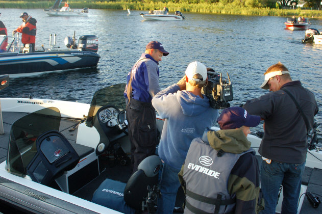 BC14D770-B2C9-49F3-BB81-FAB13561FFD0