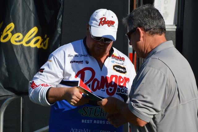 BC5F056E-26AA-46ED-8752-64A47F86955F