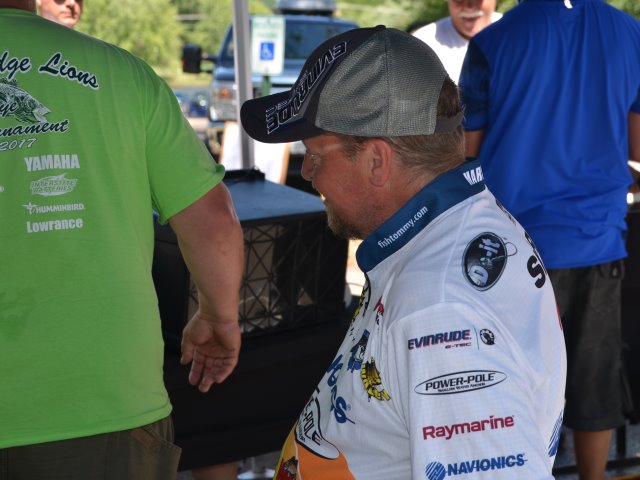 BCA00966-A0F0-4210-A849-7C47A58AFEF3