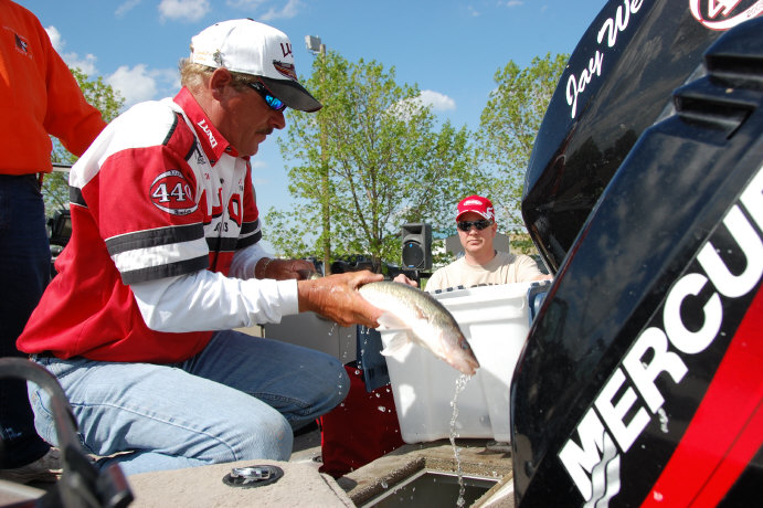 BCA45EF4-EA68-4F96-860F-EB062294D153