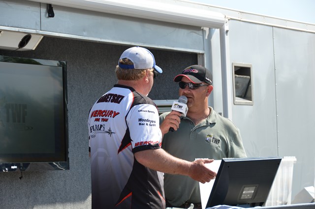 BCDB83C4-5A2A-41B5-8C2F-A5BEF88D7741