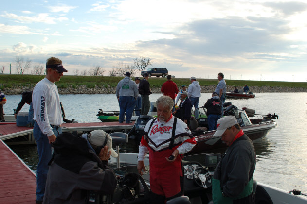 BCF7A671-8662-43B0-8C9D-E3E938D13A4E