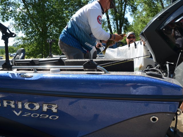 BD07BCDD-6368-4B3F-BE18-176402431BC0