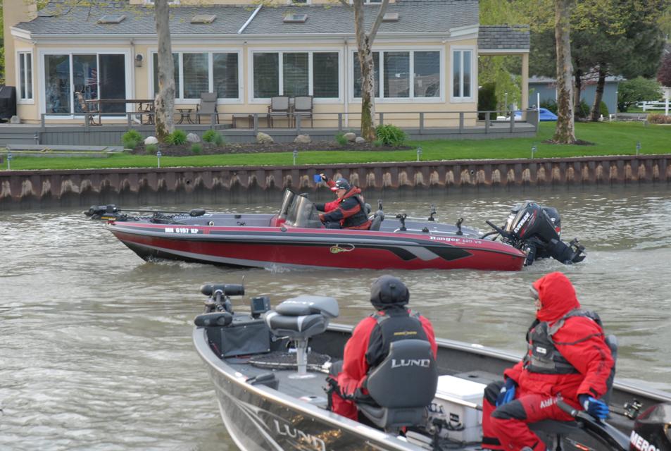 BD25B01E-88CC-40A5-9D3F-96C32D5651A4