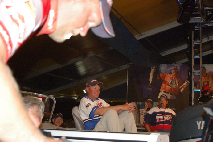 BD4F25E3-CFD5-404E-90F5-570106C26361