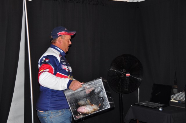 BD5443CD-7DC1-46CD-A1A1-8A20B5B44896