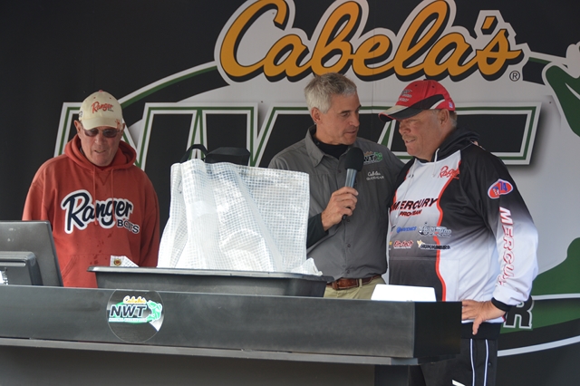 BD86F933-5B6F-4660-A421-E3B1303DA71A