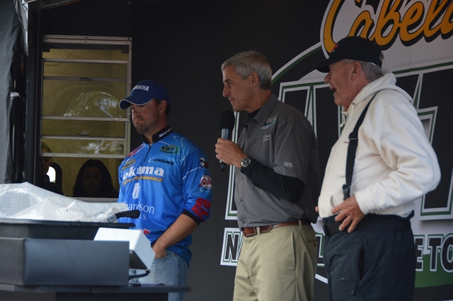 BDAF86C6-F6C4-4468-82EA-172D4BD19984