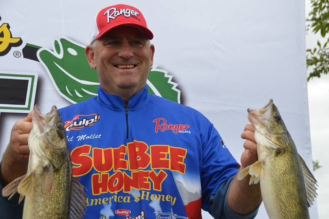 BDCB9BAF-1CA9-41F8-851E-EF0273641A11