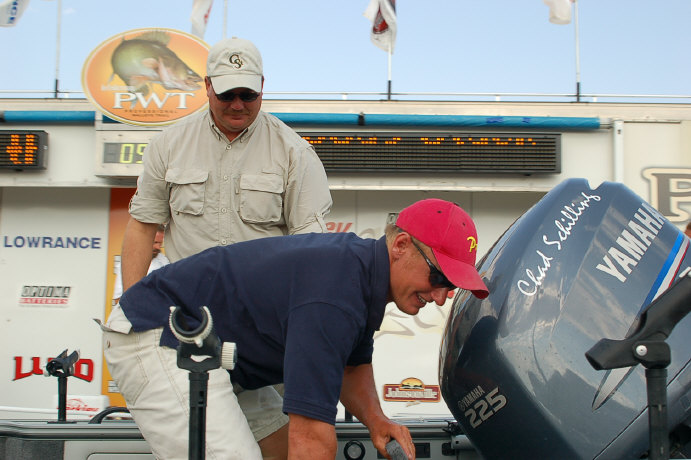 BDEA090E-666D-46EC-9AC1-9F3753C7BD96