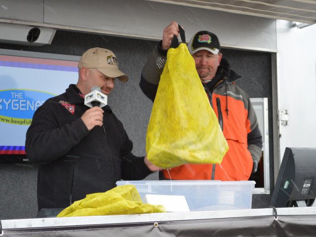 BDFBE989-4577-4204-8E58-9C37E31AB8D4