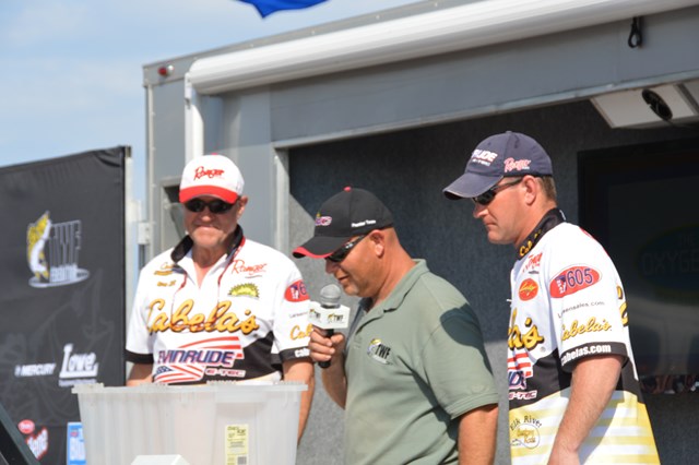 BE04C89C-8148-4DF6-9F2A-9712040B7393