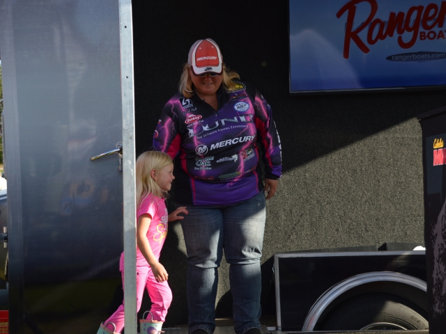 BE734997-EFD7-44AC-B2E7-FDC4F4A03C47