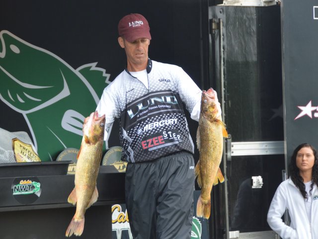 BE7F0CA8-0095-4105-8F02-2D76262208A9