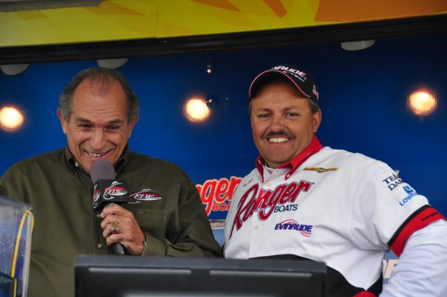 BEB98243-9C85-4BC8-86C4-7126FEF4DC27