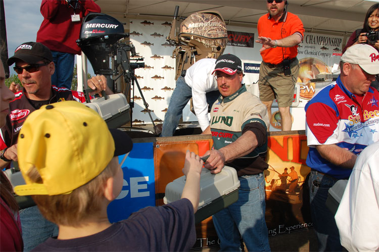 BED5E851-D4AE-4A3E-B8EB-9F3C851AF347