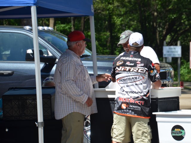 BED89041-4586-49D5-B774-A8092F879B28