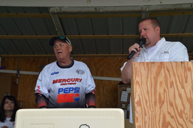 BEE0D1B7-4DC4-4352-84E2-61D195A6435A