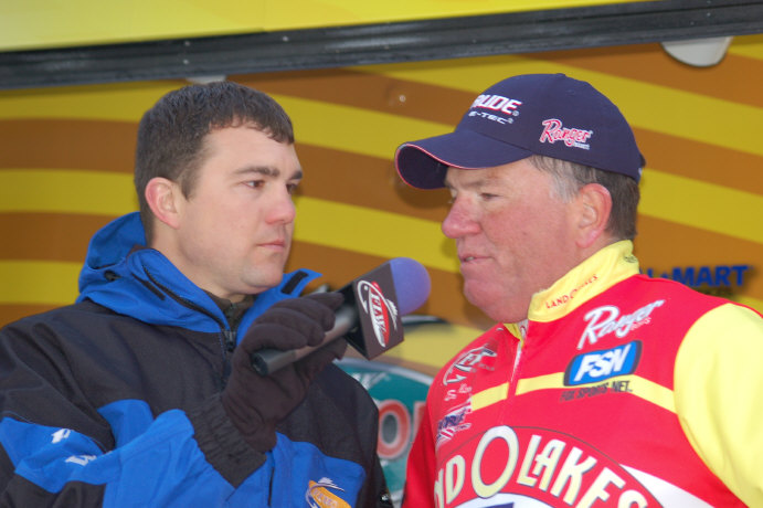 BF0FD56C-9E81-4B6F-865D-7EB204AA2B71