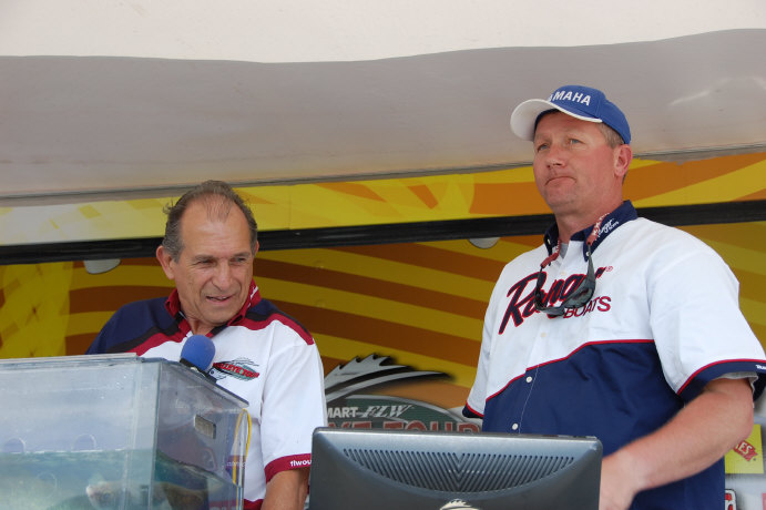 BF34EAEF-58BD-444B-81D6-DDA1723AEF9E